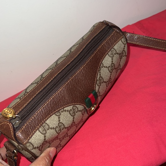 Gucci Monogram Sherry Line Sling or crossbody bag - Picture 13 of 16